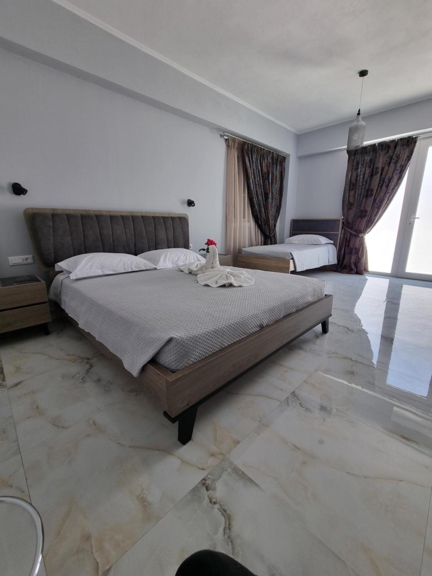 קפלוס Eleni Hotel מראה חיצוני תמונה