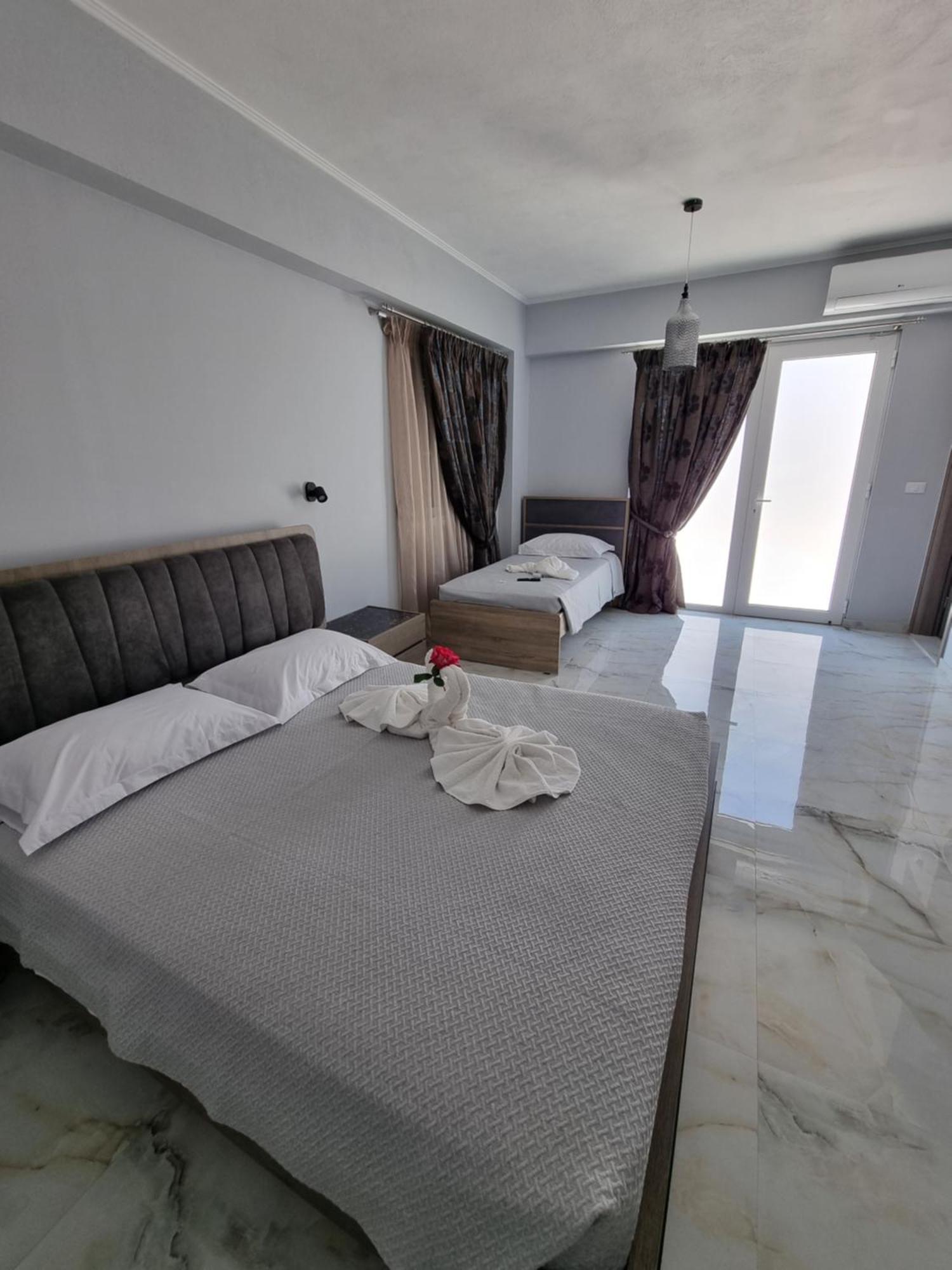 קפלוס Eleni Hotel מראה חיצוני תמונה
